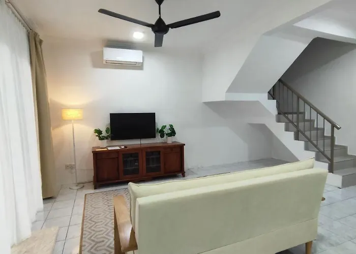 Homestay Anggerik 56 Saujana Utama